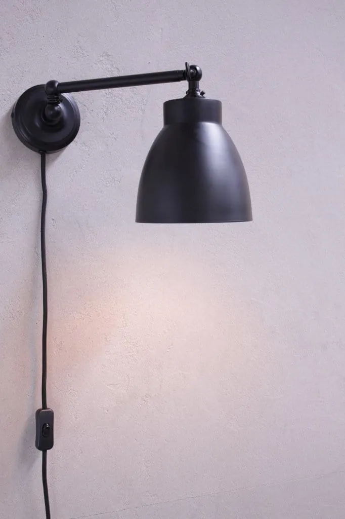 Cellar Wall Light with Wall Plug